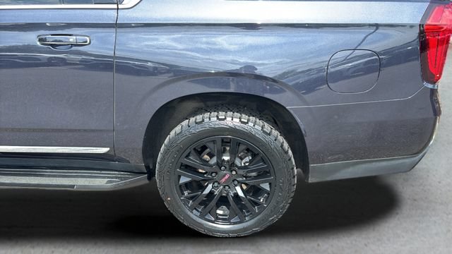 Used 2023 GMC Yukon XL SLT AWD/4WD image 38