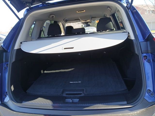 Used 2022 Nissan Rogue S image 22