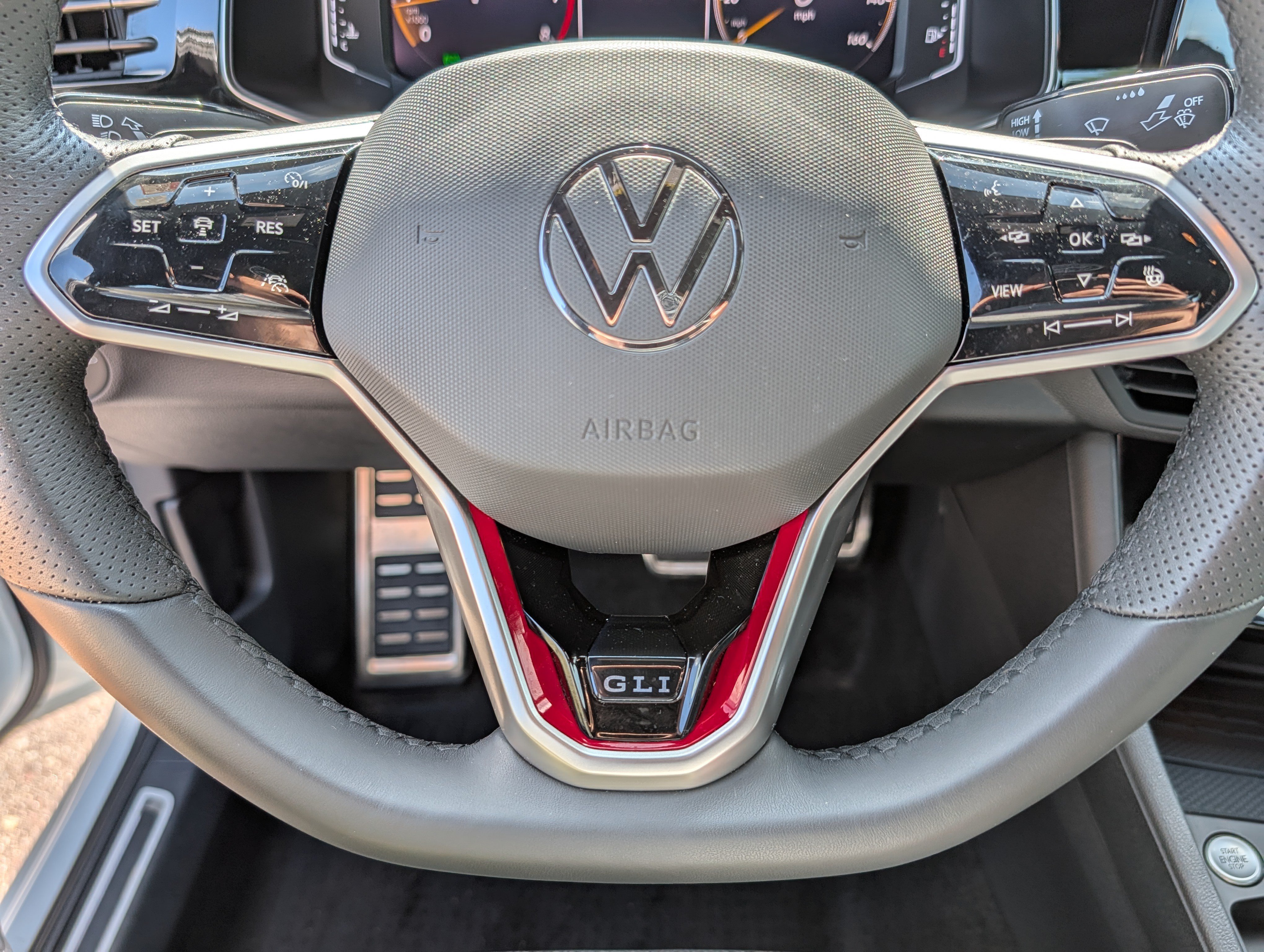 Certified 2025 Volkswagen Jetta GLI Autobahn FWD image 25