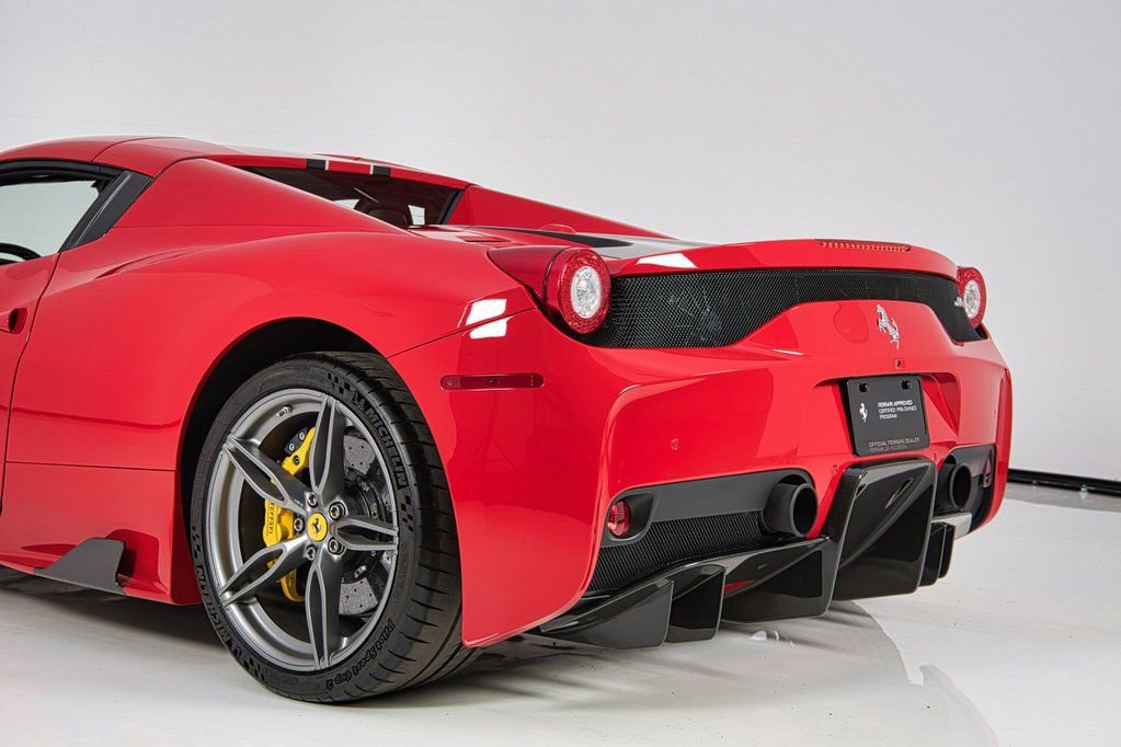 Used 2015 Ferrari 458 Speciale A image 34