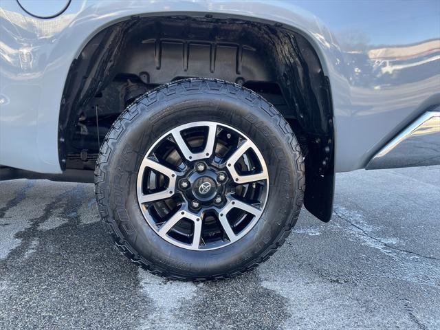 Certified 2018 Toyota Tundra SR5 image 10