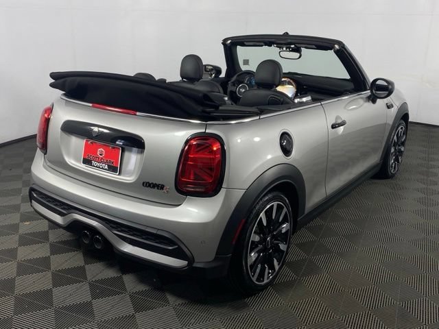 Used 2024 MINI Cooper S w/ Signature Upholstery Package FWD image 9