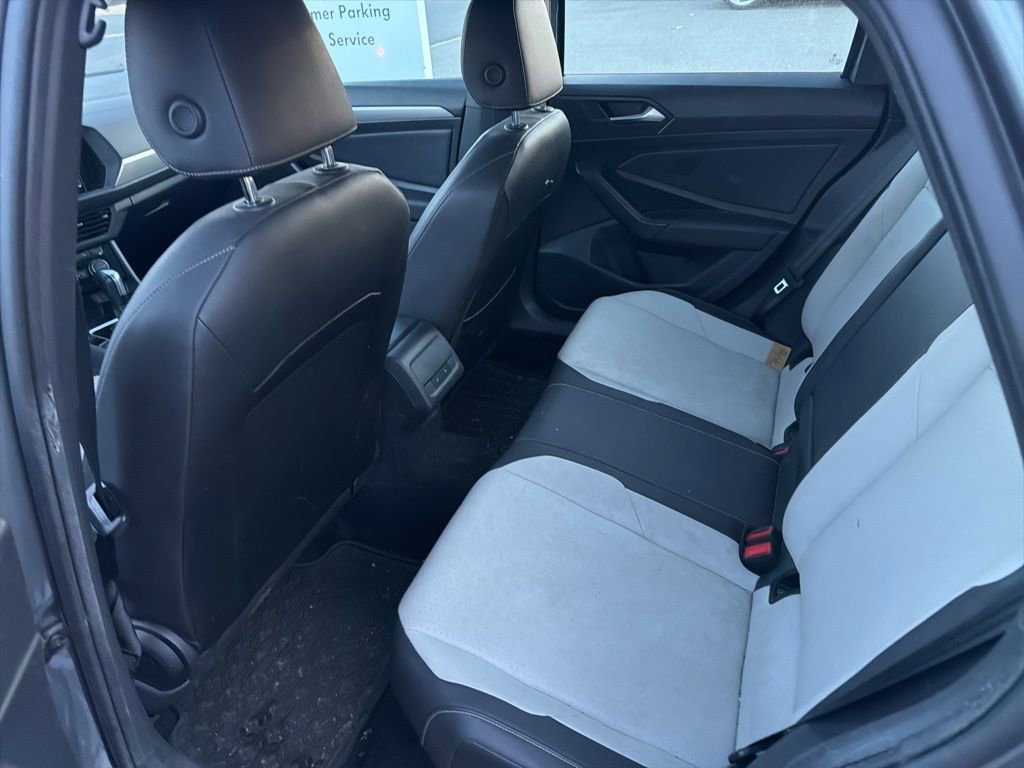 Used 2021 Volkswagen Jetta R-Line w/ R-Line Cold Weather Package FWD image 10
