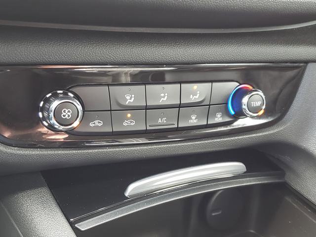 Used 2019 Buick Regal Preferred w/ Sights and Sounds Package image 24