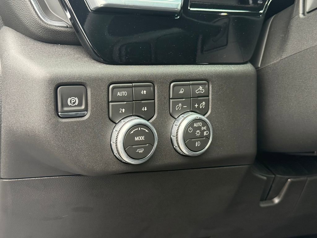 New 2026 GMC Sierra 2500 SLT w/ SLT Premium Package image 16