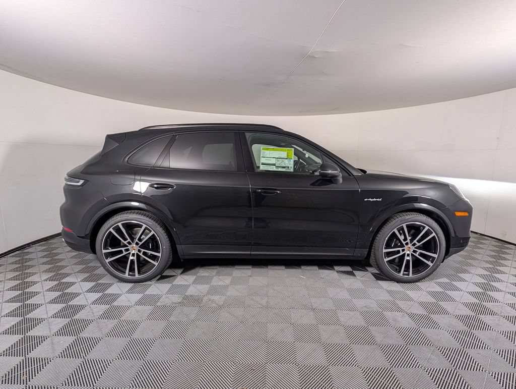 New 2026 Porsche Cayenne S AWD/4WD image 8