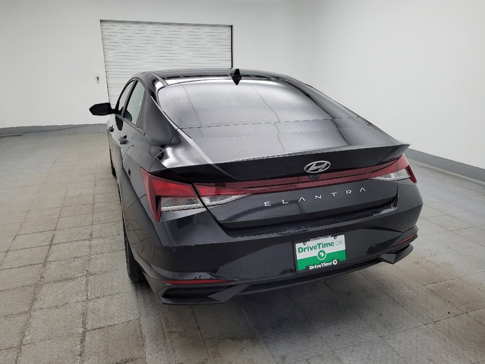 Used 2021 Hyundai Elantra SEL image 6