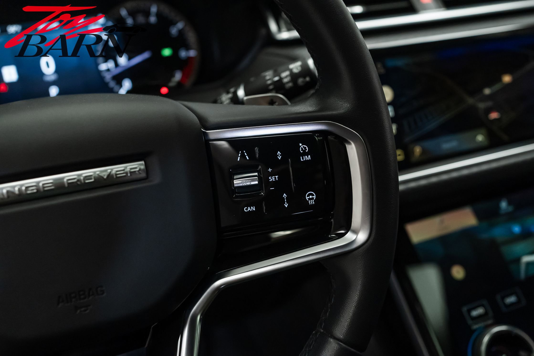 Used 2023 Land Rover Range Rover Velar R-Dynamic S image 36