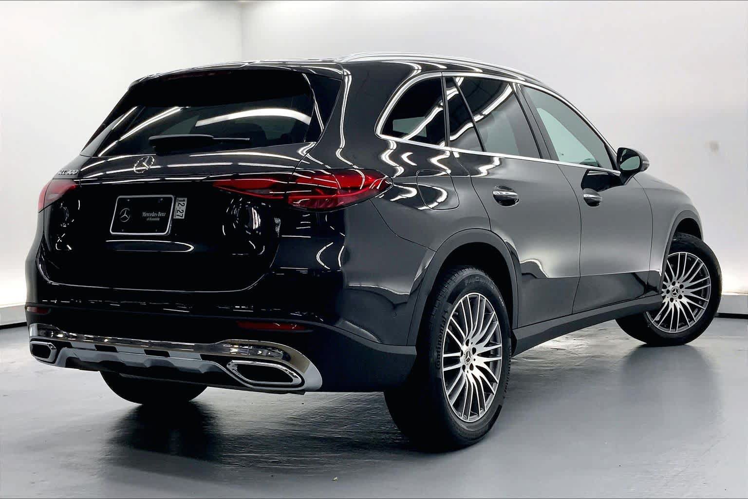 Used 2026 Mercedes-Benz GLC 300 image 4