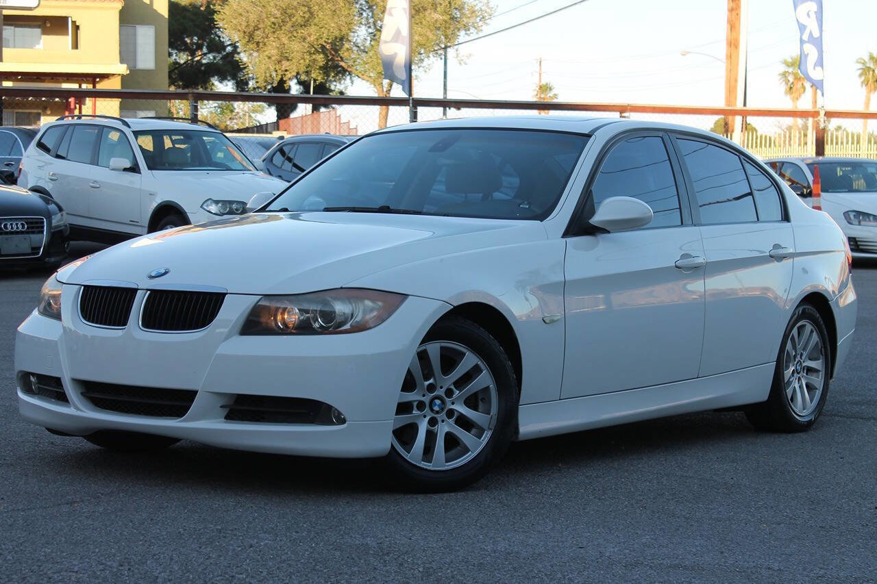 Used 2007 BMW 328i Sedan RWD image 4