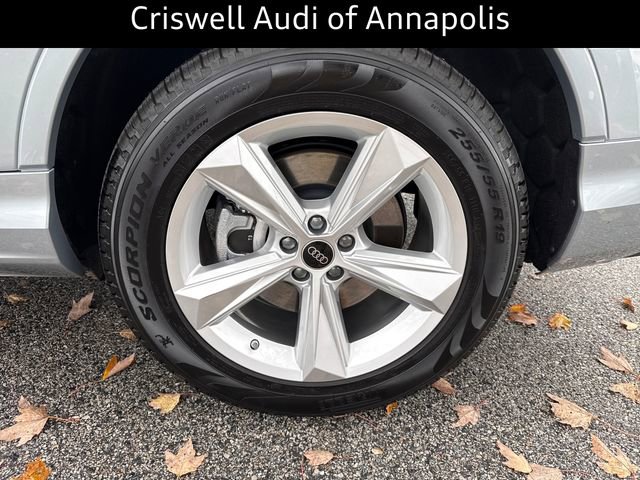 Certified 2025 Audi Q7 3.0T Premium w/ Convenience Package image 11