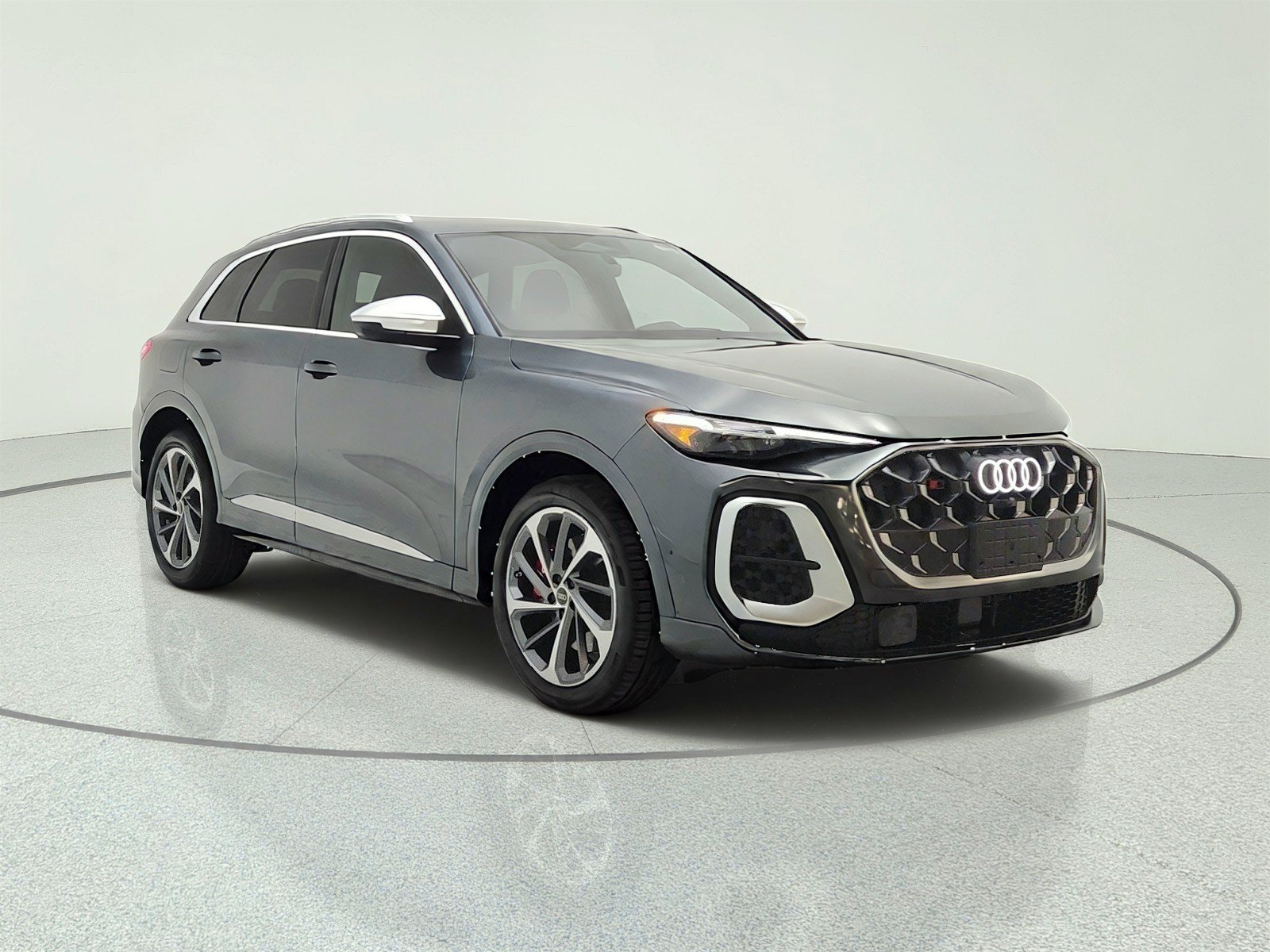 New 2026 Audi SQ5 Prestige AWD/4WD image 3