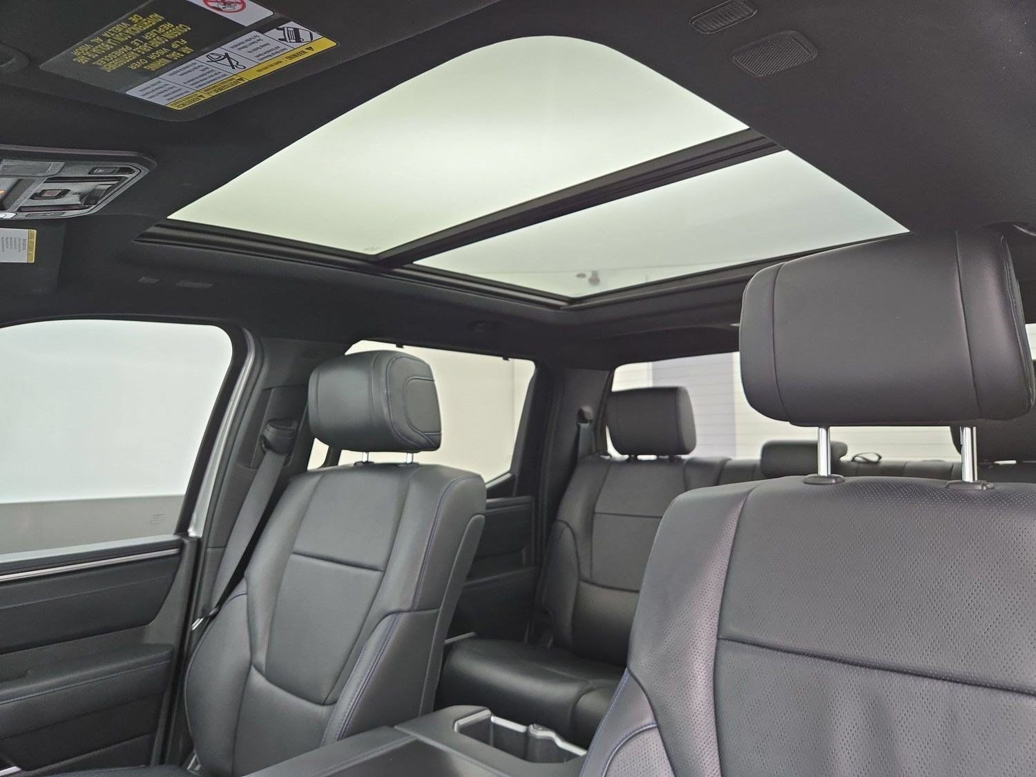 Used 2023 Toyota Tundra Platinum AWD/4WD image 29