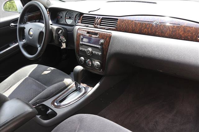 Used 2014 Chevrolet Impala Limited LS FWD image 25