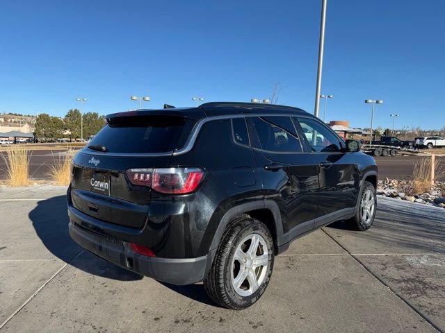 Used 2024 Jeep Compass Latitude image 8