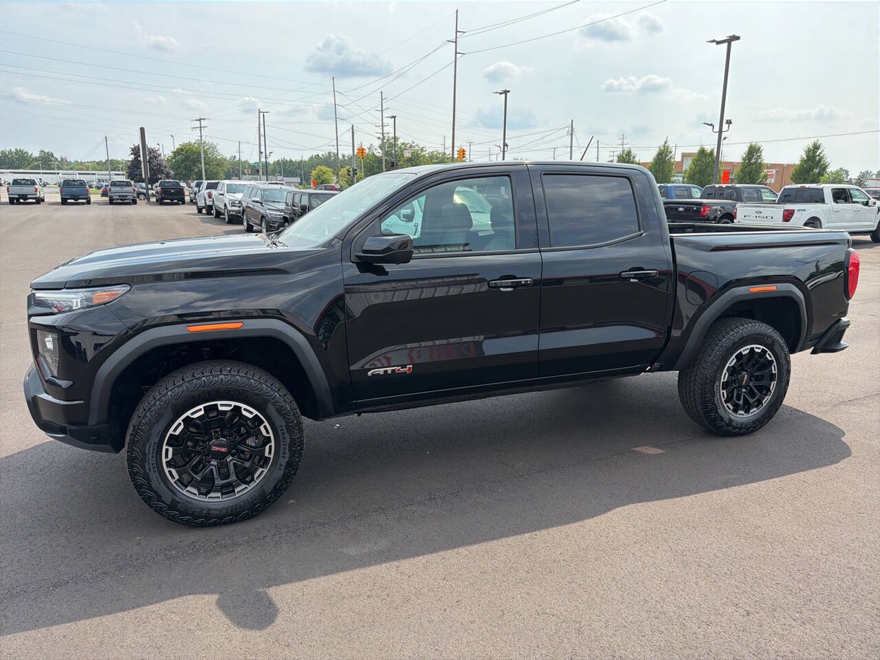 Used 2026 GMC Canyon AT4 w/ Technology Plus Package AWD/4WD image 6
