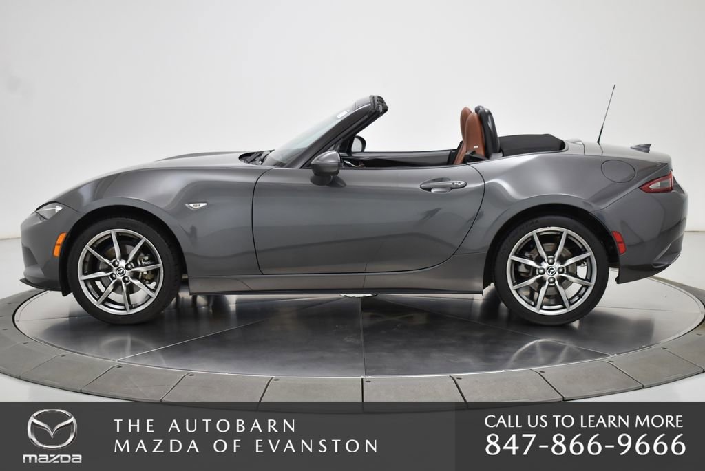 Certified 2022 MAZDA MX-5 Miata Grand Touring RWD image 17