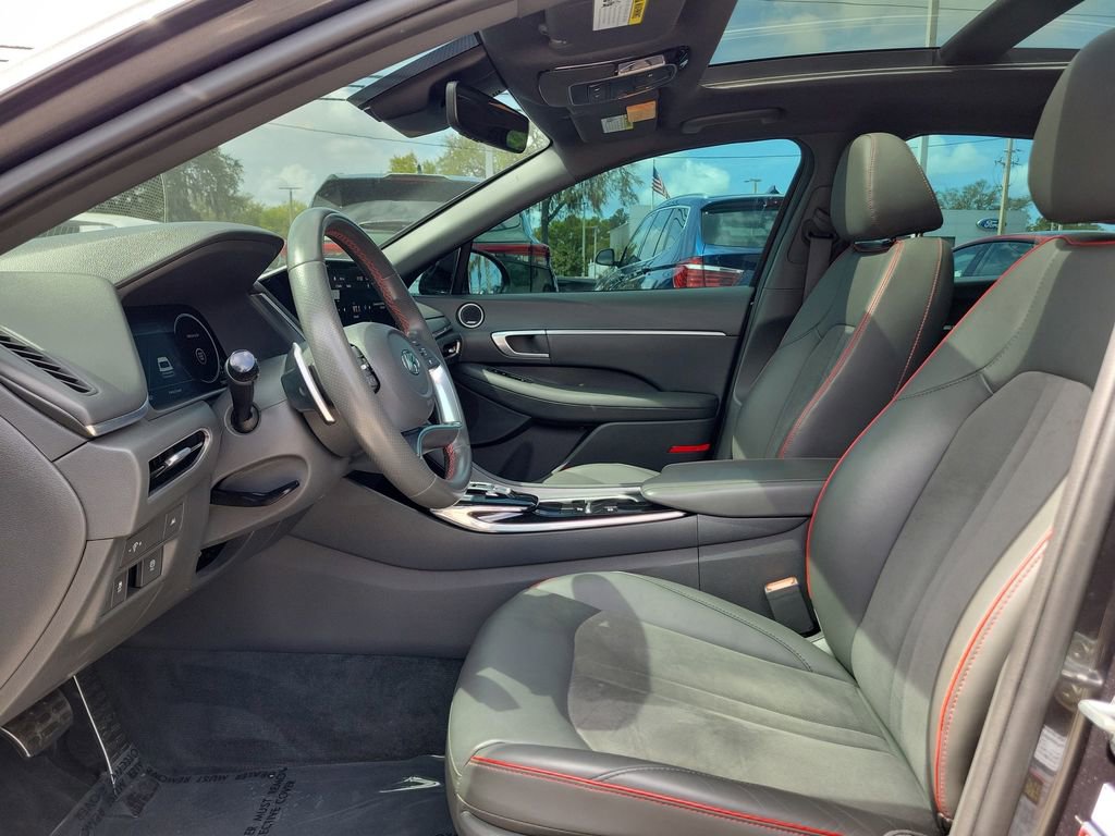 Used 2020 Hyundai Sonata SEL Plus w/ Tech Package image 2