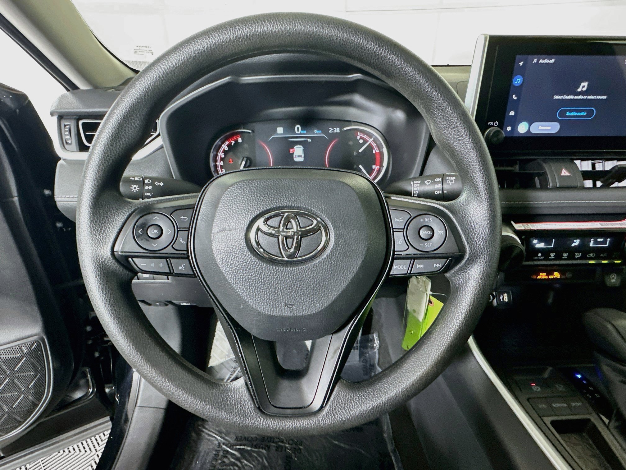 Certified 2025 Toyota RAV4 LE FWD image 15