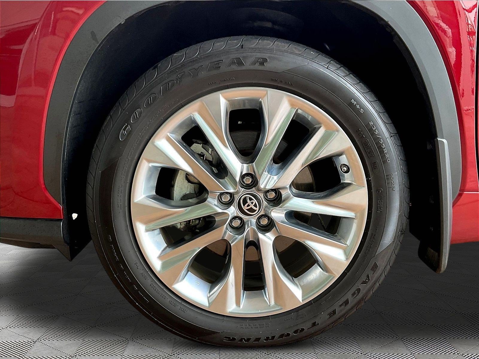 Used 2023 Toyota Highlander Limited AWD/4WD image 33