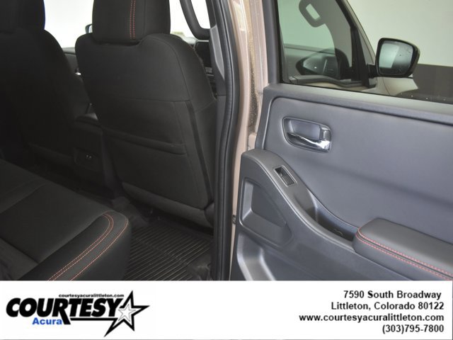 Used 2024 Nissan Frontier PRO-4X w/ Technology Package image 24