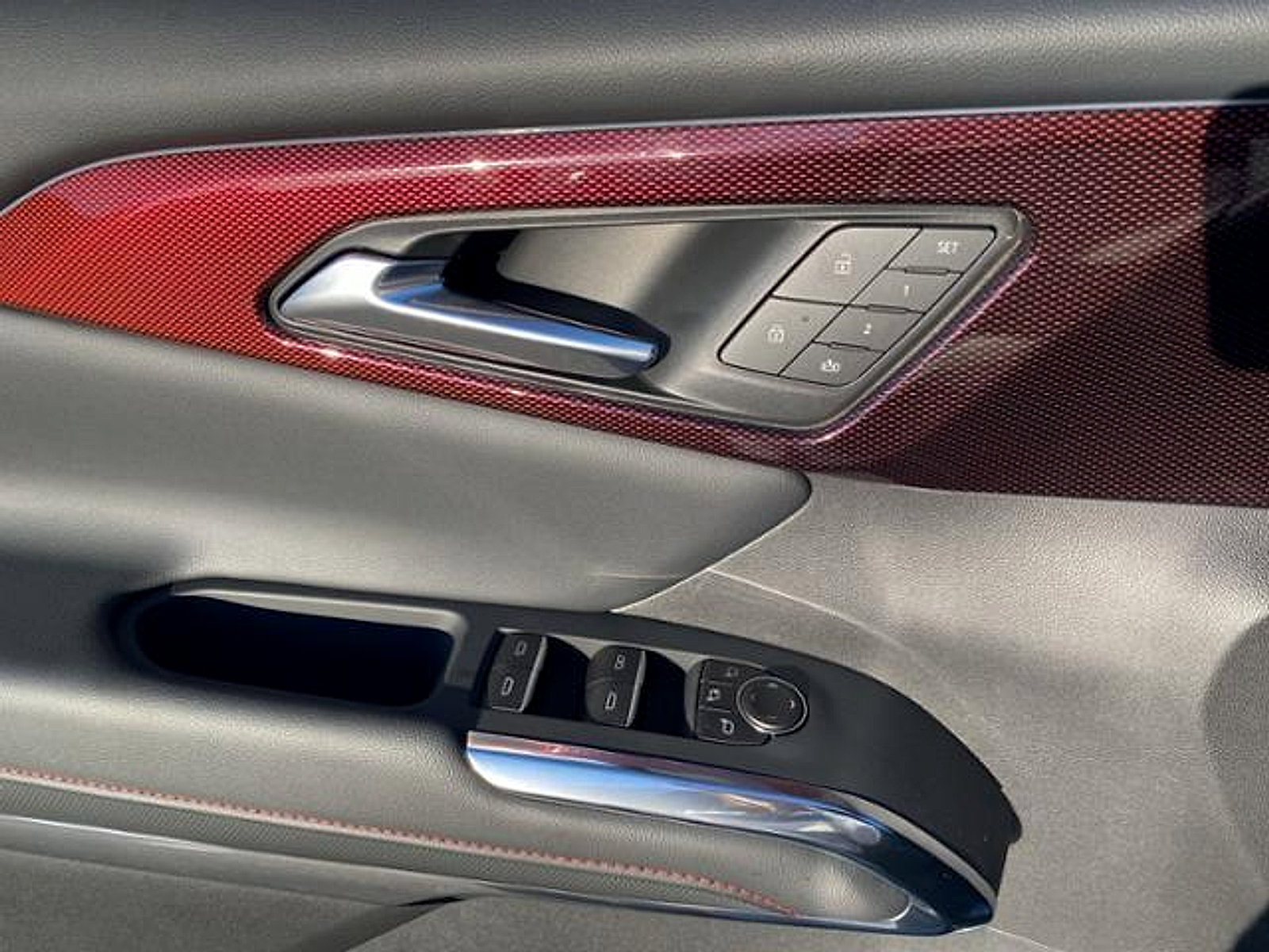 New 2026 Chevrolet Traverse RS w/ LPO, Floor Liner Package image 23