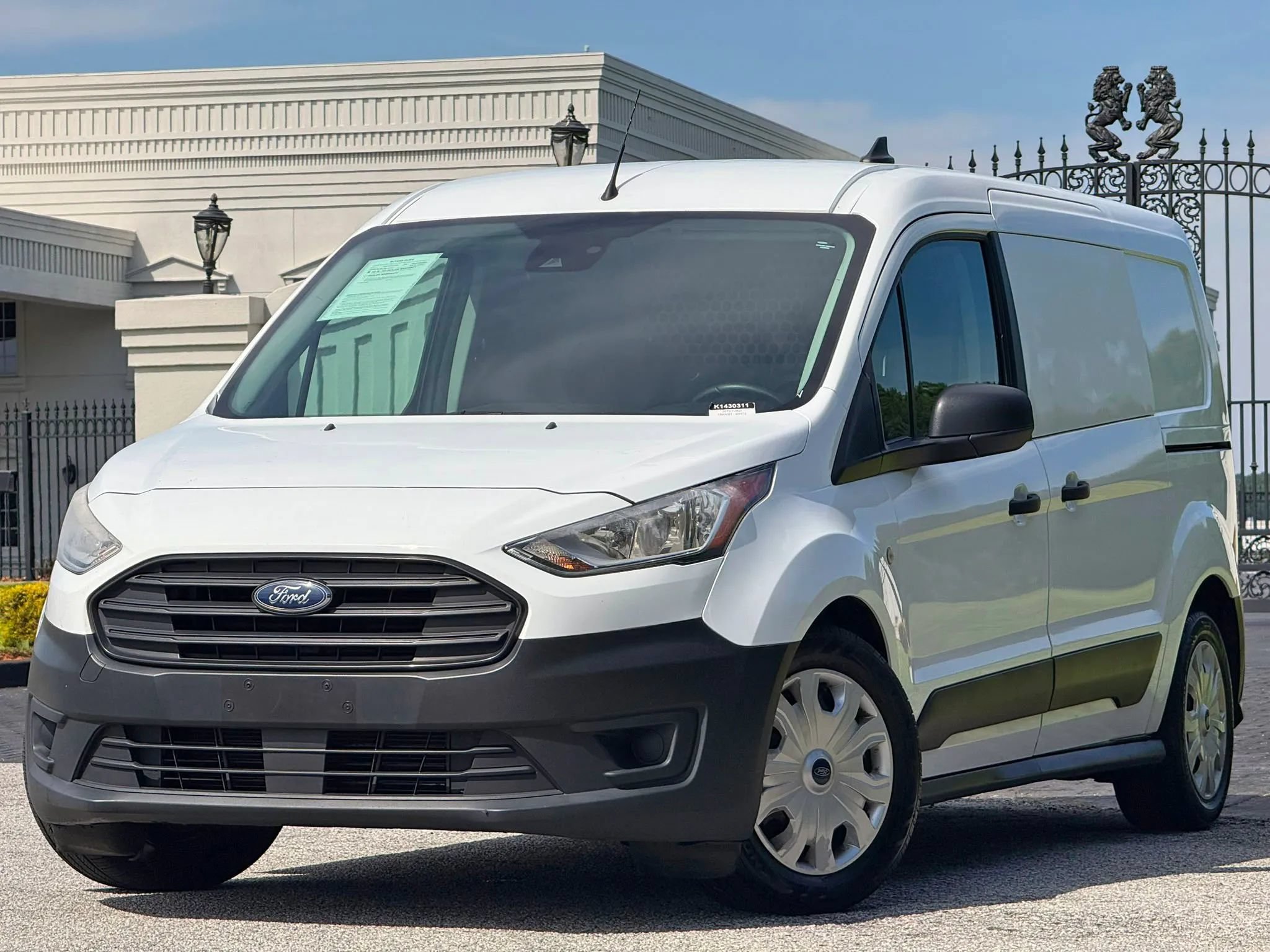 Used 2019 Ford Transit Connect XL FWD image 2