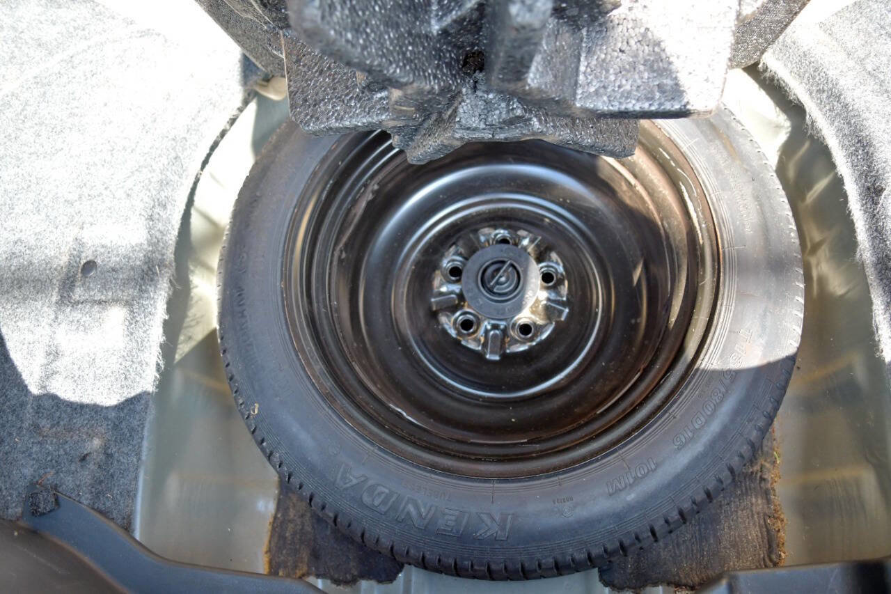 Used 2012 Honda Accord LX image 29