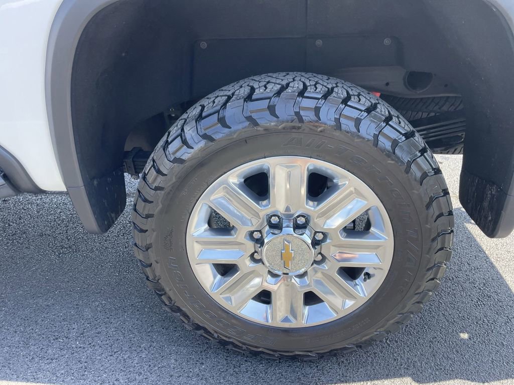 Used 2024 Chevrolet Silverado 2500 High Country w/ High Country Premium Package image 8