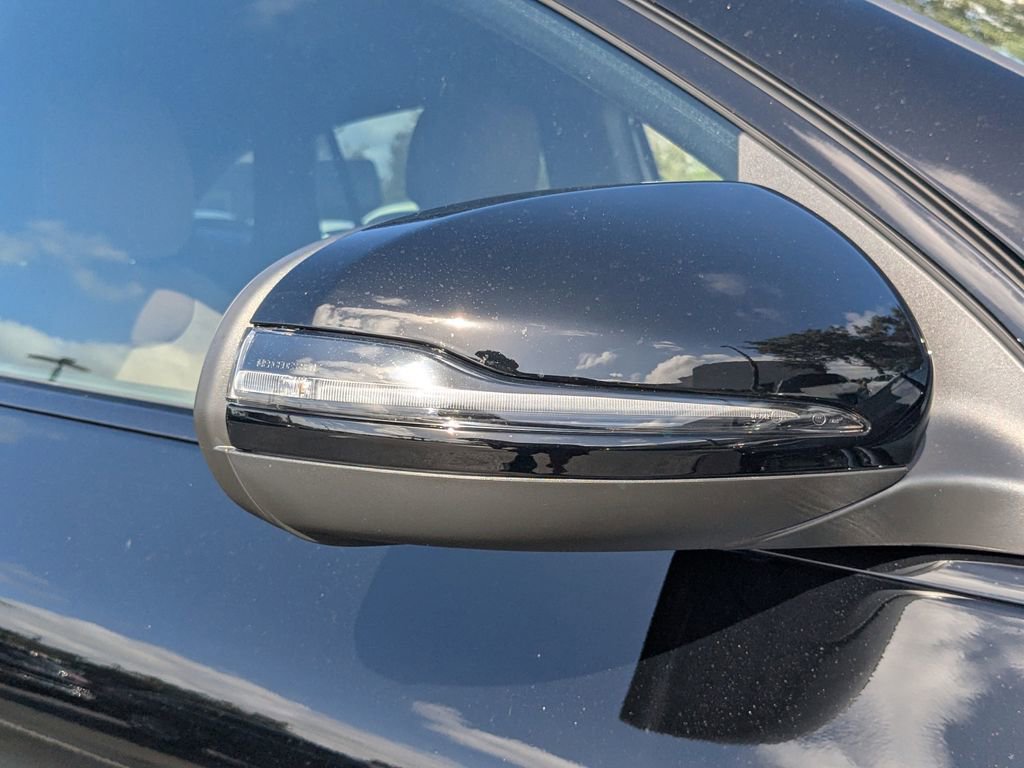 Used 2025 Mercedes-Benz GLA 250 image 21