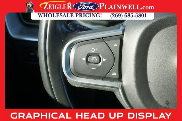 Used 2018 Volvo XC60 T6 Momentum w/ Advanced Package image 25