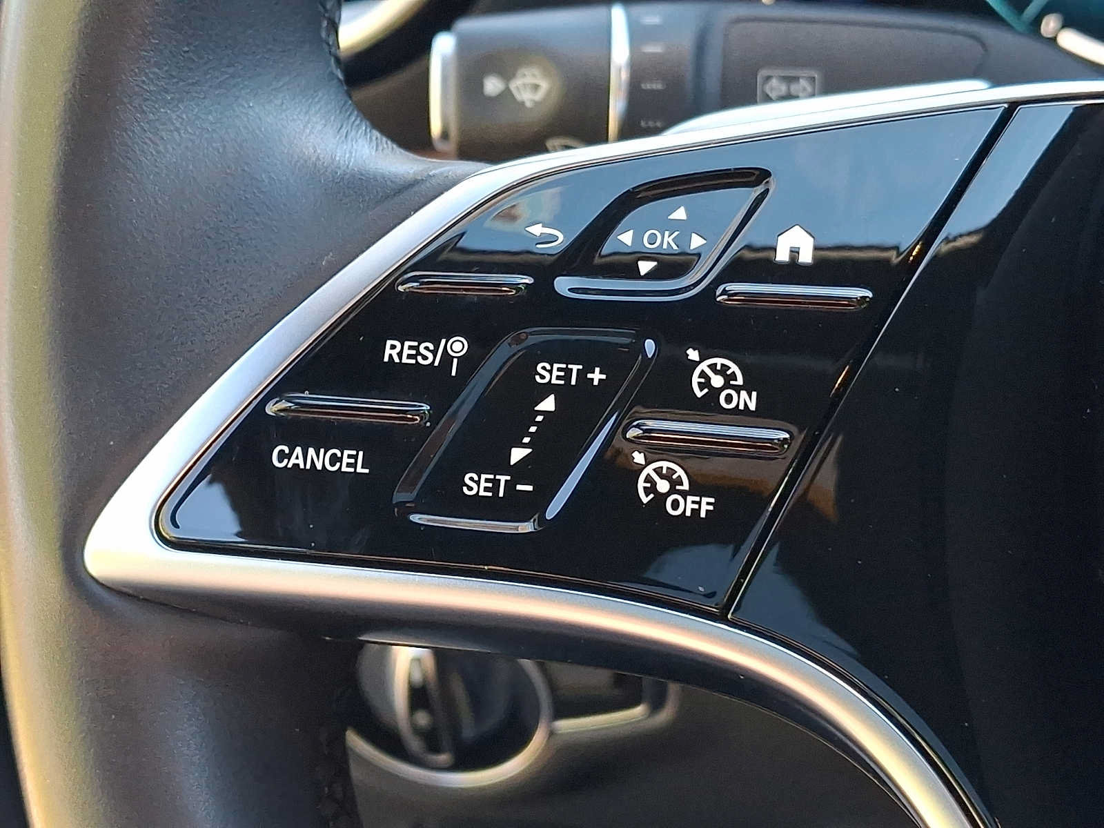 Certified 2023 Mercedes-Benz E 350 4MATIC Sedan image 17