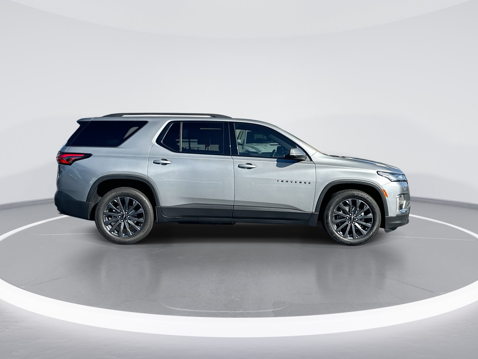 Used 2023 Chevrolet Traverse RS AWD/4WD image 10