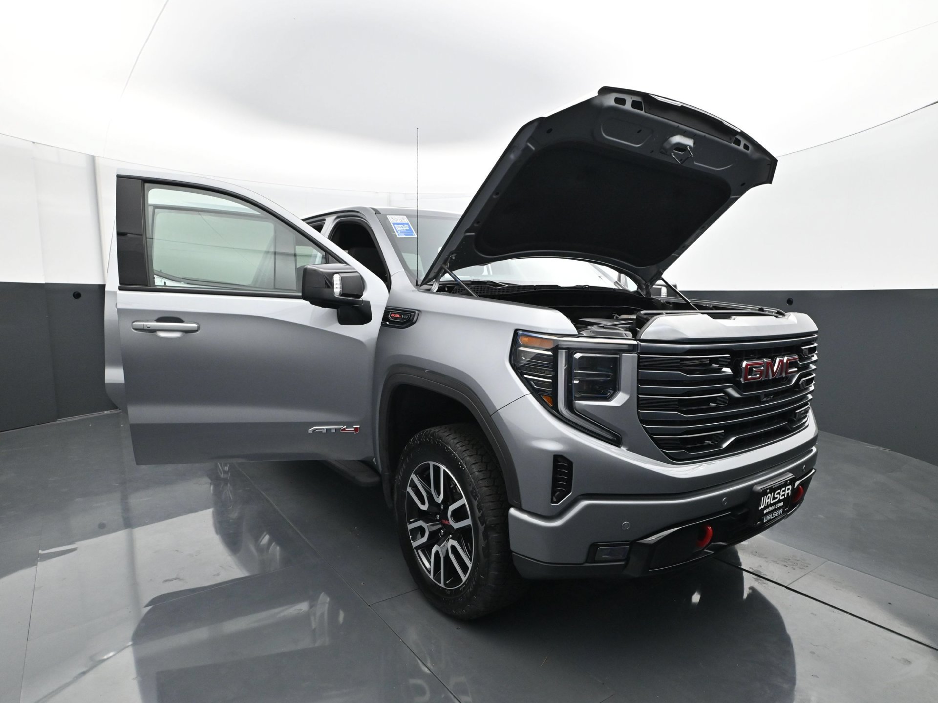Used 2024 GMC Sierra 1500 AT4 w/ Technology Package AWD/4WD image 38