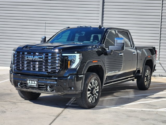 Used 2026 GMC Sierra 2500 Denali Ultimate AWD/4WD image 4
