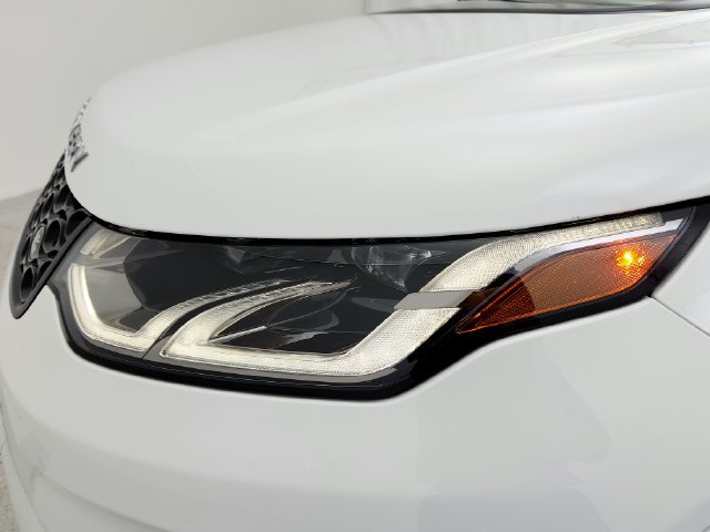 Certified 2025 Land Rover Discovery Sport S AWD/4WD image 31