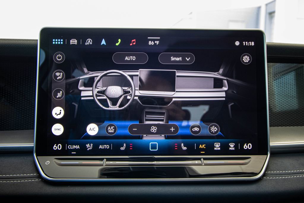 Certified 2025 Volkswagen Tiguan SE image 48