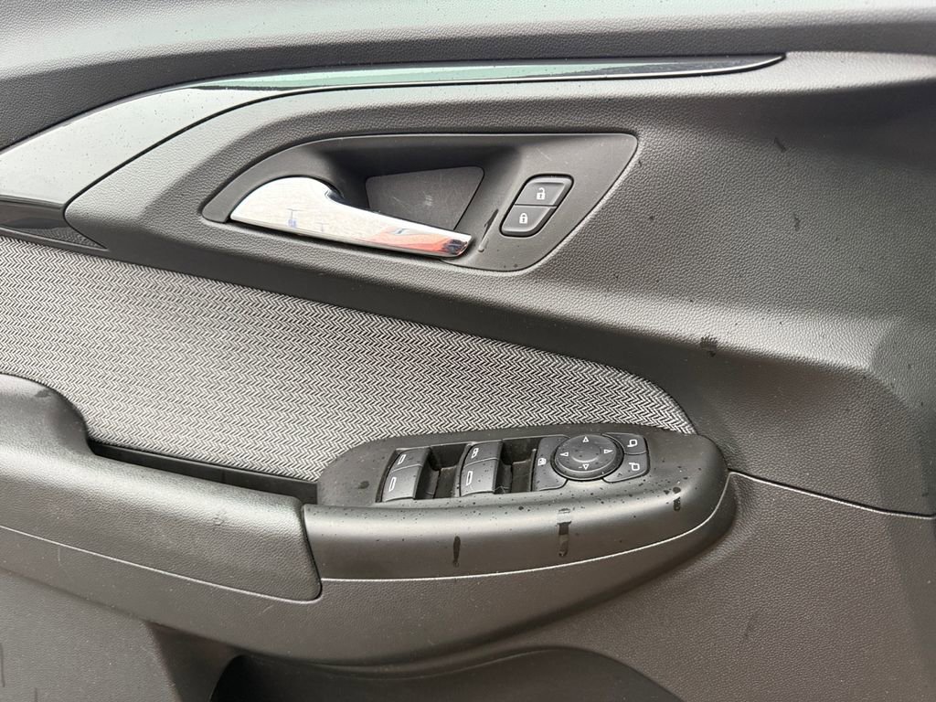 Used 2022 Chevrolet TrailBlazer LT w/ Convenience Package image 24