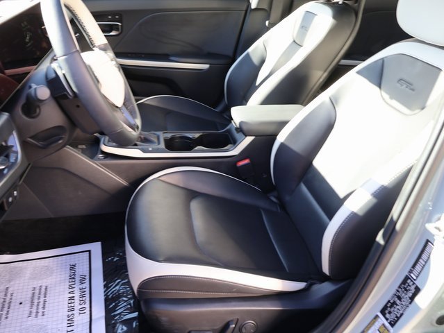 Used 2025 Kia K4 GT-Line w/ GT-Line Premium Package image 38