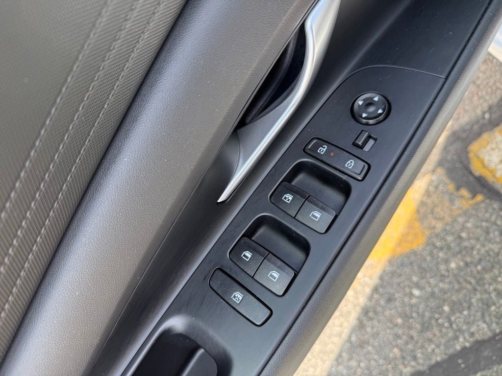 Certified 2024 Hyundai Elantra SEL FWD image 21