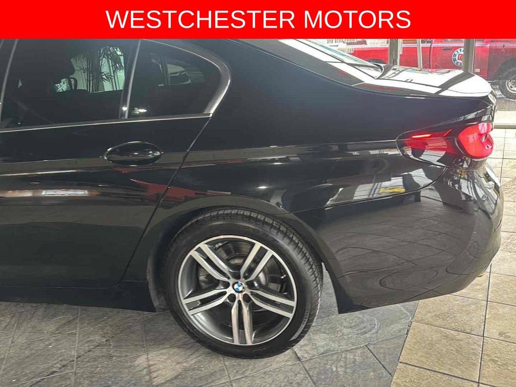 Used 2021 BMW 530i xDrive w/ Premium Package AWD/4WD image 7