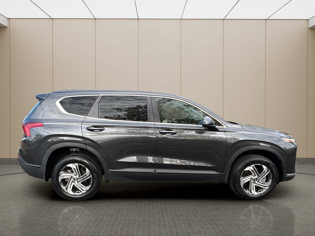Certified 2023 Hyundai Santa Fe SE image 6