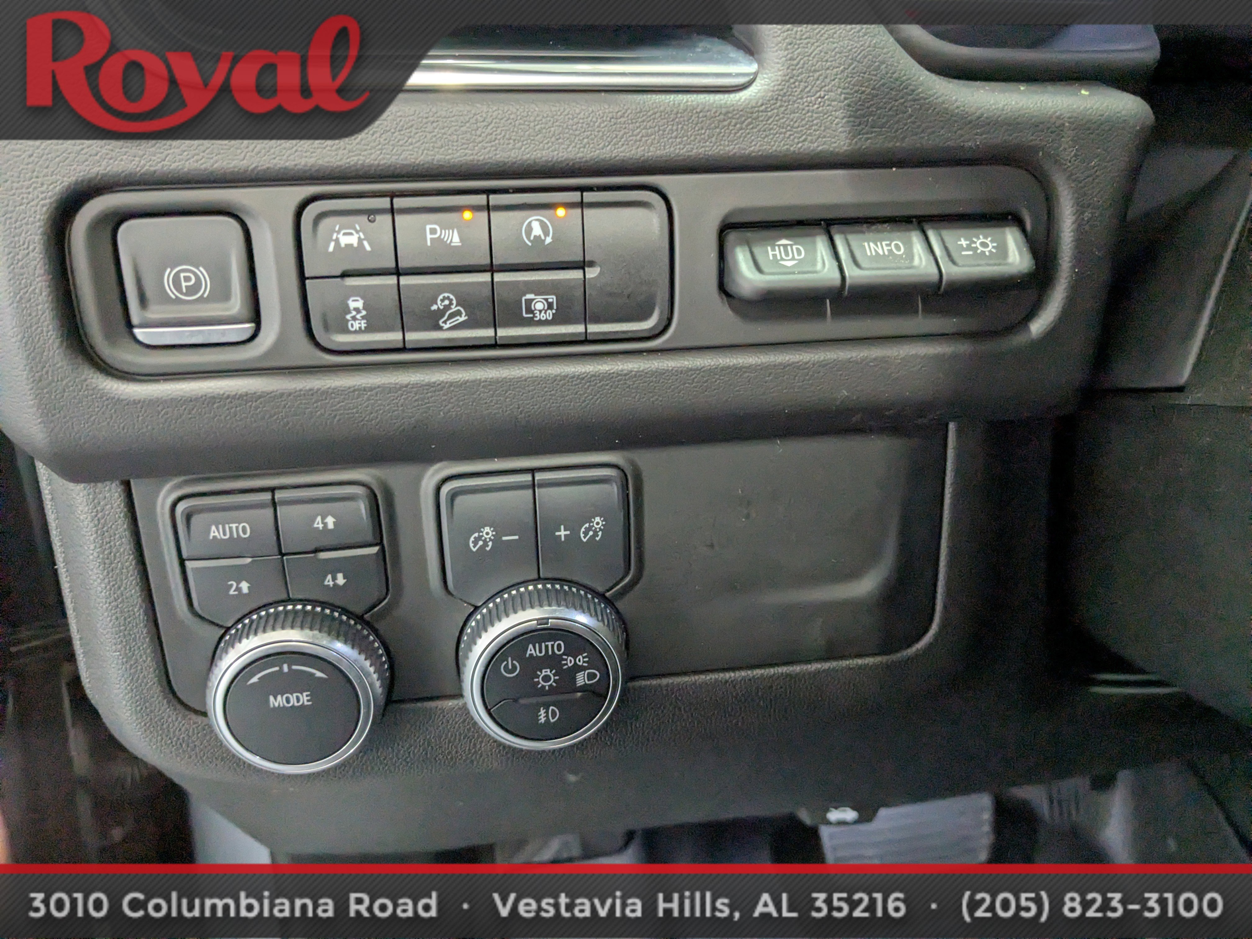 Used 2023 GMC Yukon AT4 w/ Technology Package AWD/4WD image 21