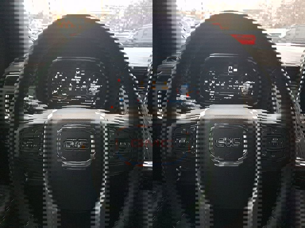 Certified 2024 GMC Yukon SLT w/ SLT Luxury Package image 19