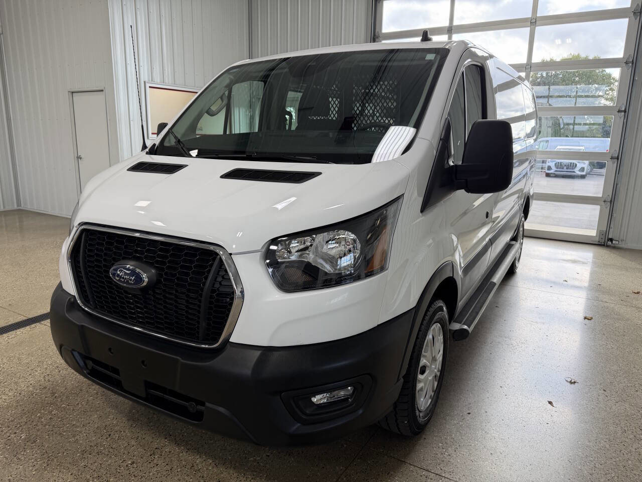 Used 2024 Ford Transit 250 Low Roof w/ Exterior Upgrade Package image 35