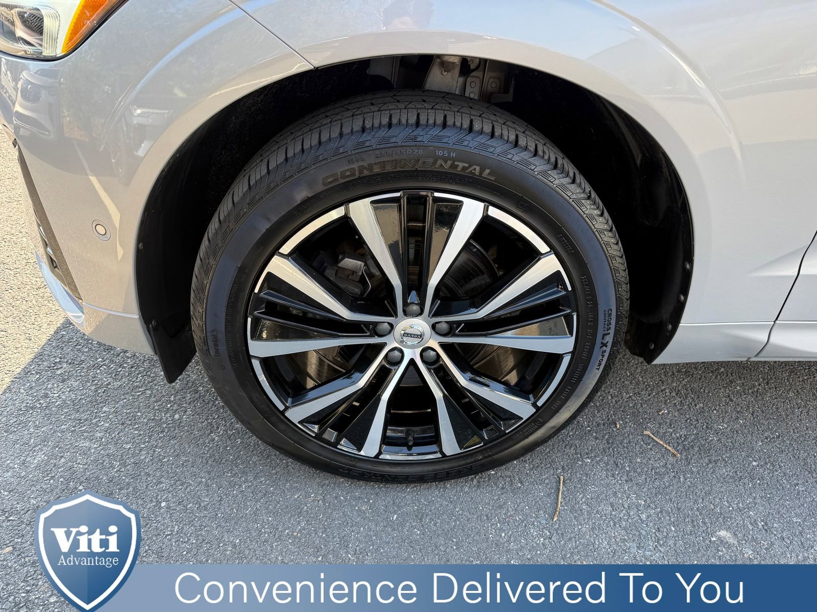 Certified 2023 Volvo XC60 B5 Plus w/ Climate Package AWD/4WD image 12