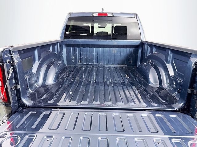 New 2026 RAM 1500 4x4 Crew Cab image 25