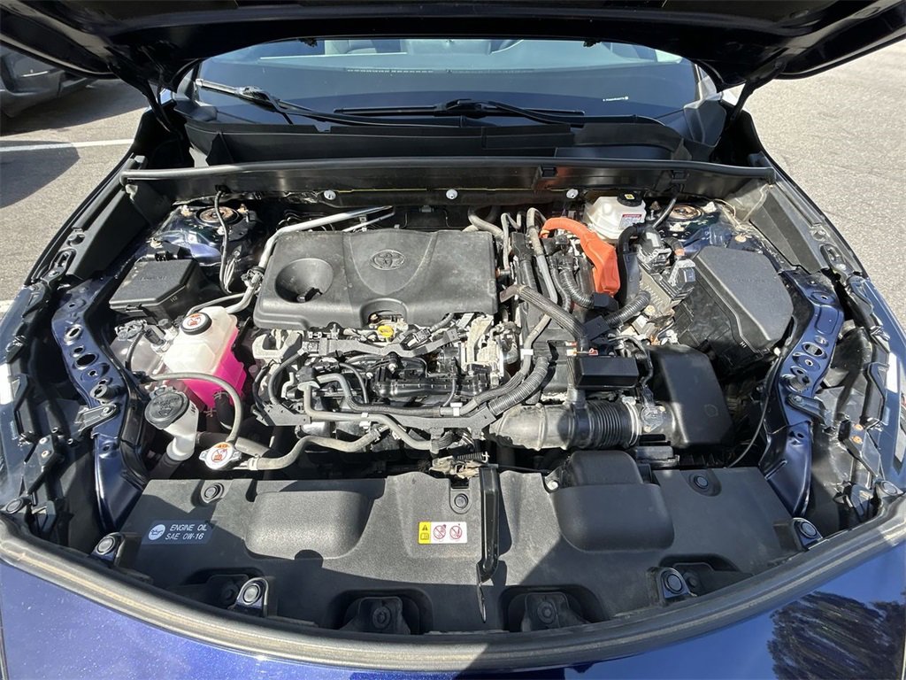 Used 2021 Toyota Venza LE image 14