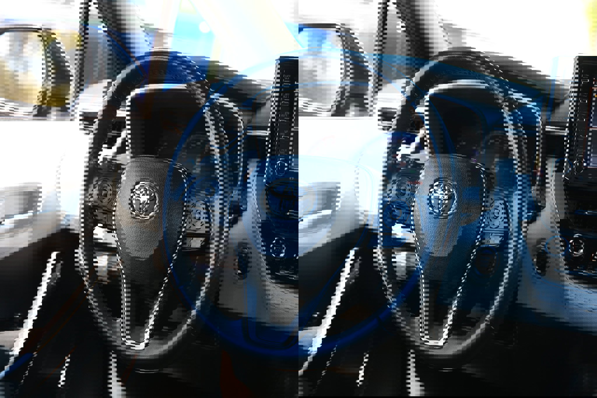 Used 2021 Toyota Corolla XSE image 34