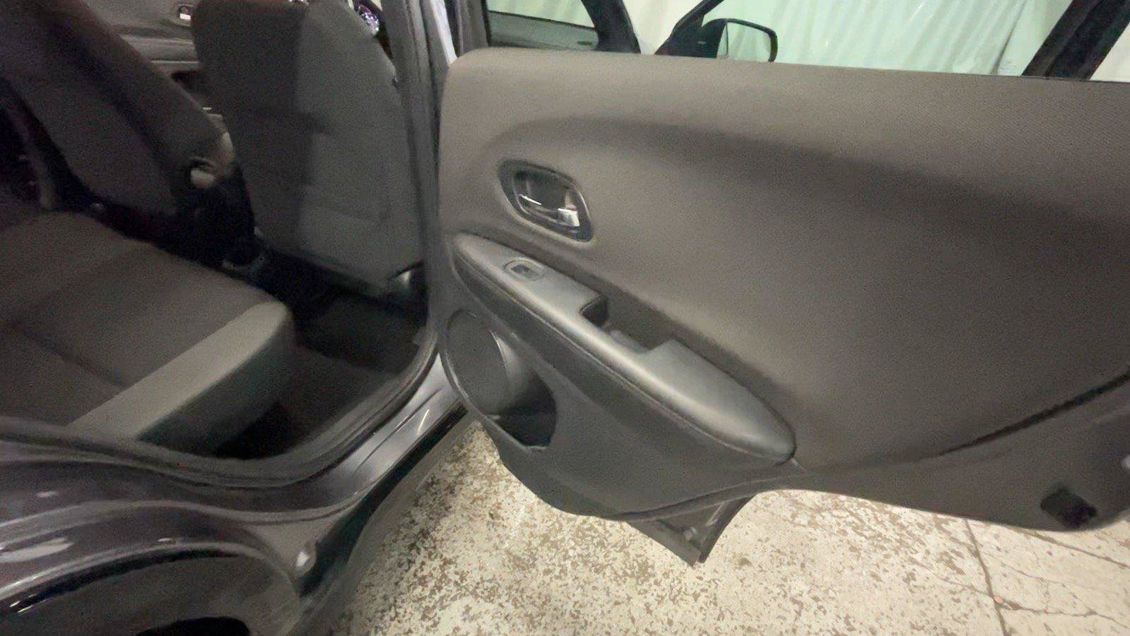 Used 2021 Honda HR-V Sport image 24